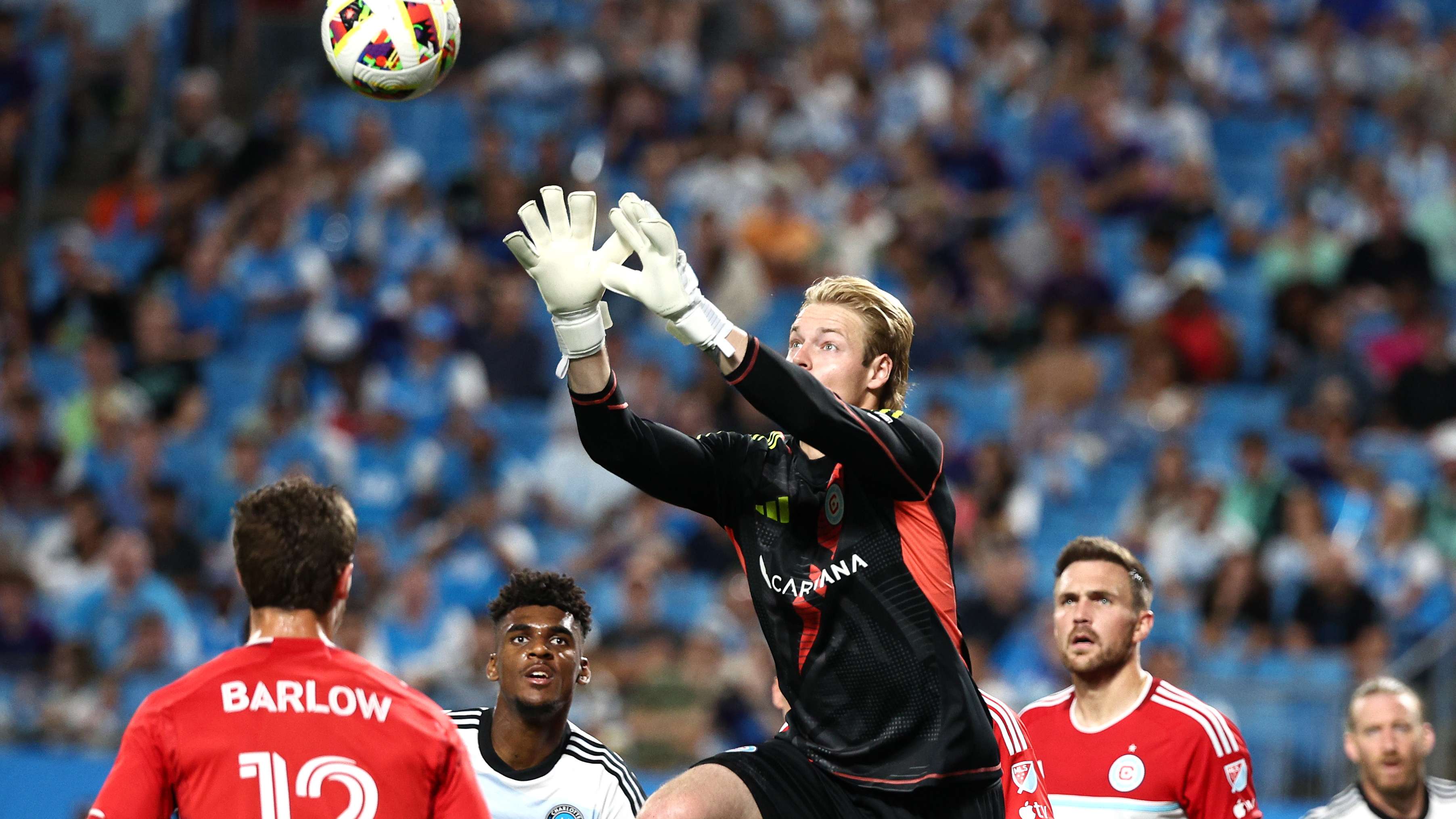 这使得他有 这使得他有